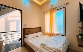 Hotel Pooja Jaipur